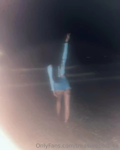 I got my tits all sandy at the beach part 1