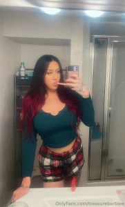 Goodmorning and happy almost holidays this milf loves you