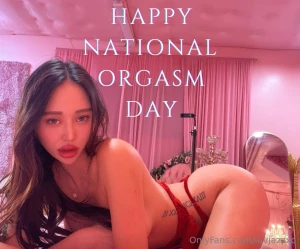 Happy national orgasm day 10 lucky fans will get to orgasm 10 times