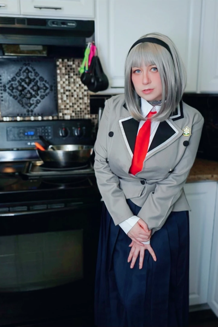 So excited to release the anna set sooooooon i hope you all are ready 
