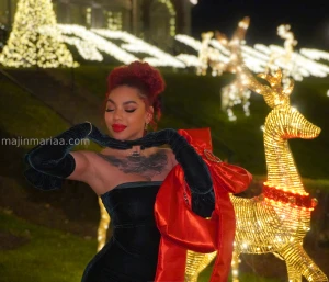 Guyyys i m back from an amazing holiday hope yall had one too dms are