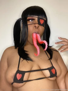 Your fantasea octopussy imagine the suction for a minute