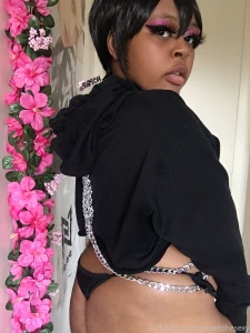 You probably can t tell but my horns are tiny part 3