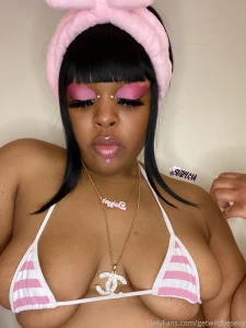 Nya nya shimapan oppai and gyaru what hentai is this part 5