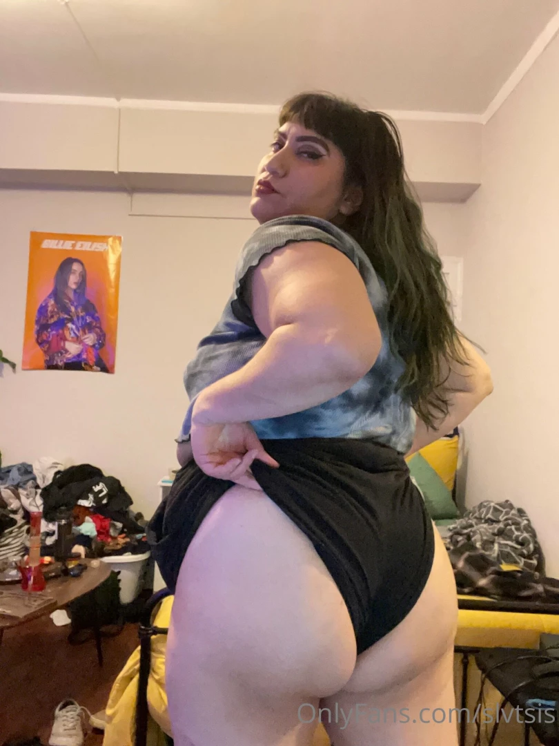 Hi babes i miss yall lmk if there s anything you re looking for in 
