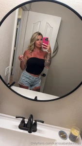 Y all someone keeps reporting my snaps sooo if you wanna have some fun