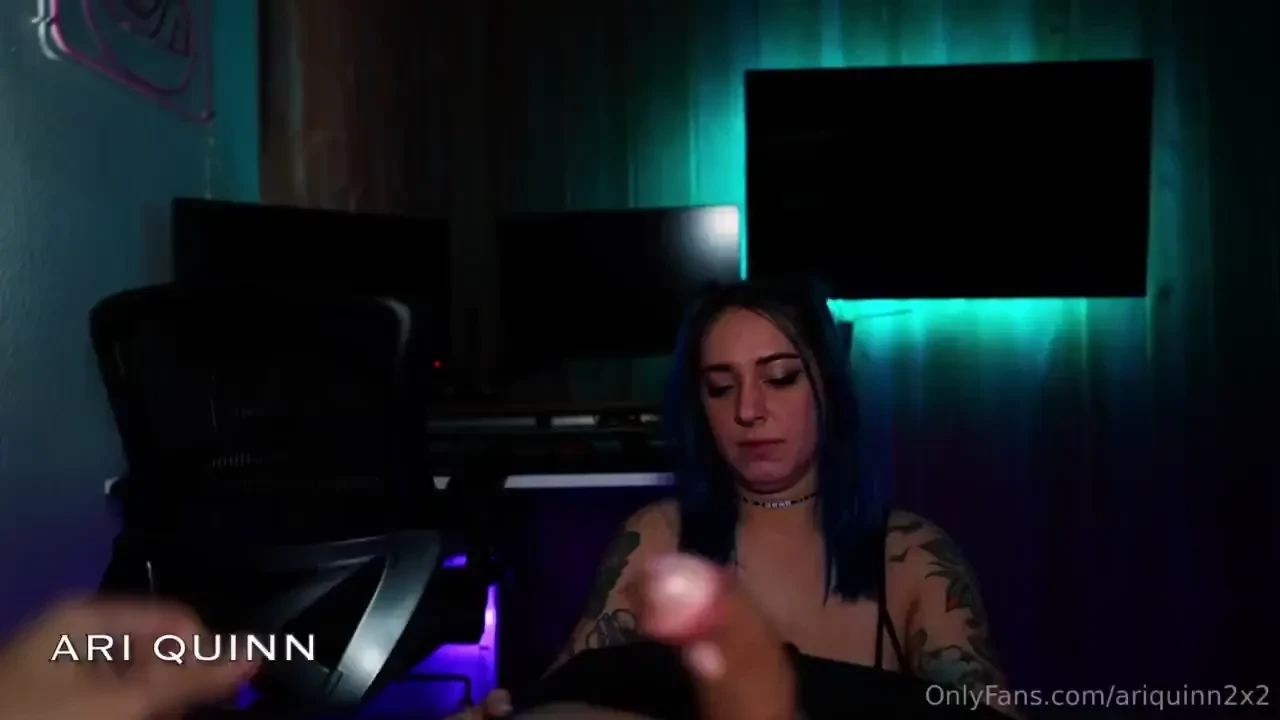 Come watch oddzodd cum all over my pretty pussy 