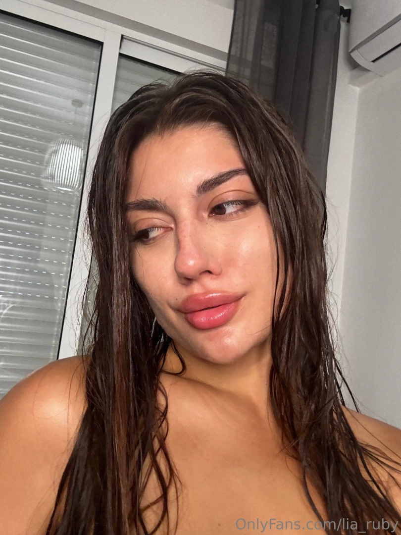Do you like it when a girl has wet hair part 2 