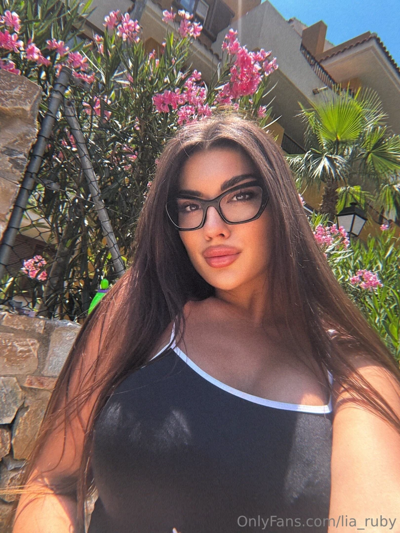 Honey i m curious to know for men what is more important in a woman s 