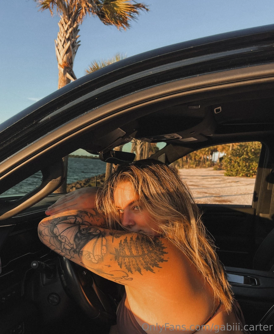 Car sex by the river 