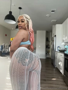 Dm me something dirty to start my day