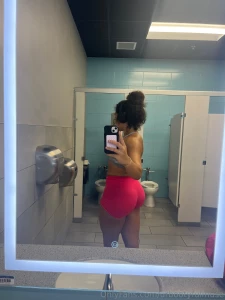 Big ahh booty