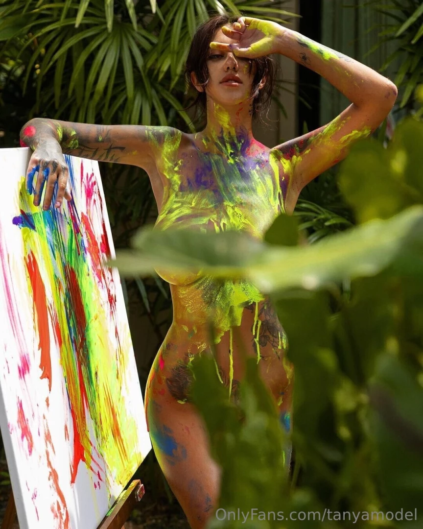 The secret to good art is no clothes and lots of colors 