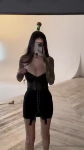 In this moment i feel incredibly sexy every look every line of my body