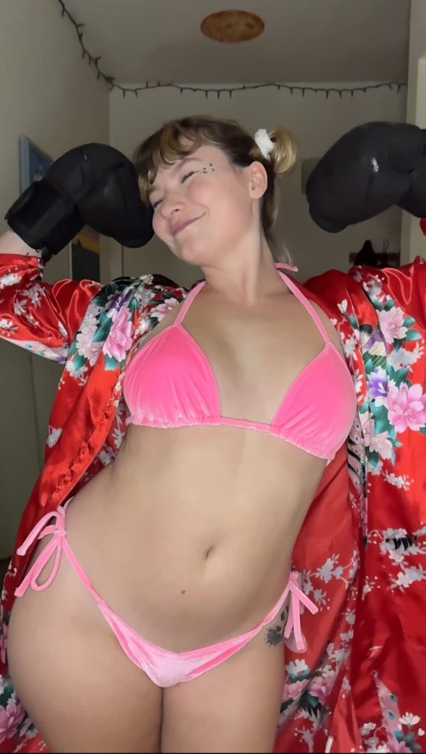 Going live tomorrow at 6pm pst doing some editing in the meantime 