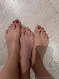 Men size 9 compared to my women s size 14 can you believe how tiny i part 11