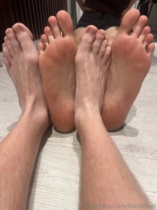 Men size 9 compared to my women s size 14 can you believe how tiny i part 7