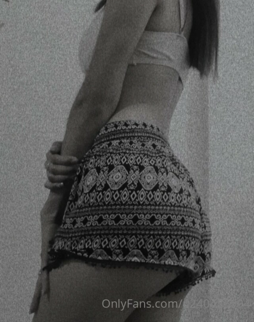 Tengo hambre y lo q me quiero comer no me contesta los msj 