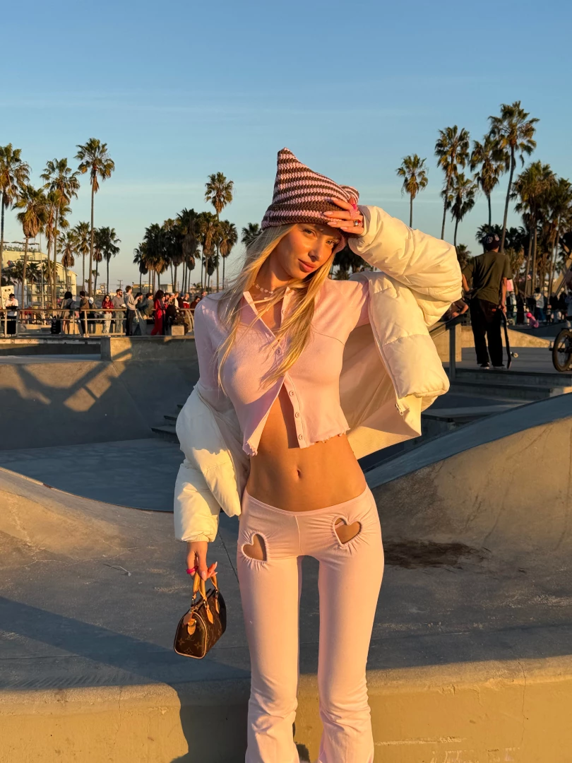 Yes yes it s funny but i love this hat 