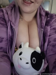 Tiddies and stuffie