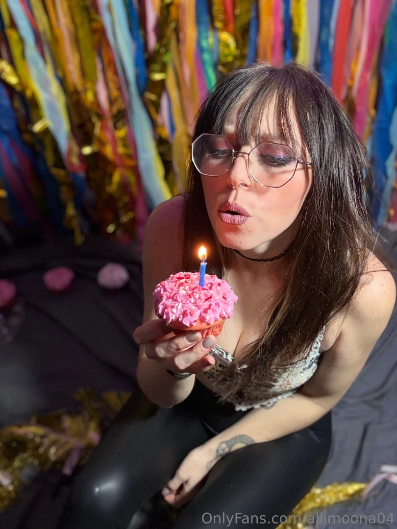 The full shoot is on my vip page don t miss out https onlyfans com part 1 