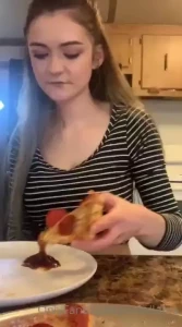 Wanna watch me try to eat this whole pizza dm me for the full video
