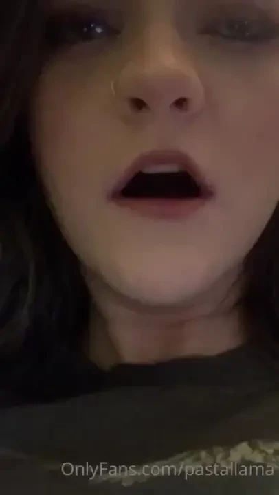 Some close up burps to start off your week x 