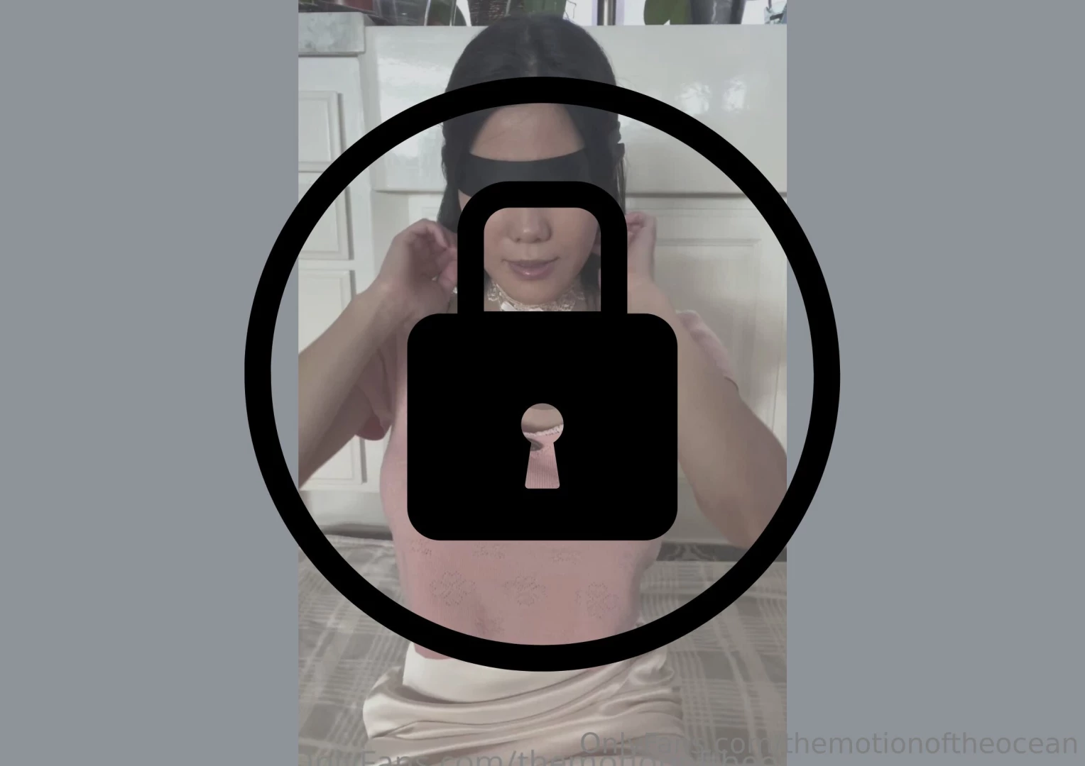 I want to squirt just for you i want you to take my clothes off i know 