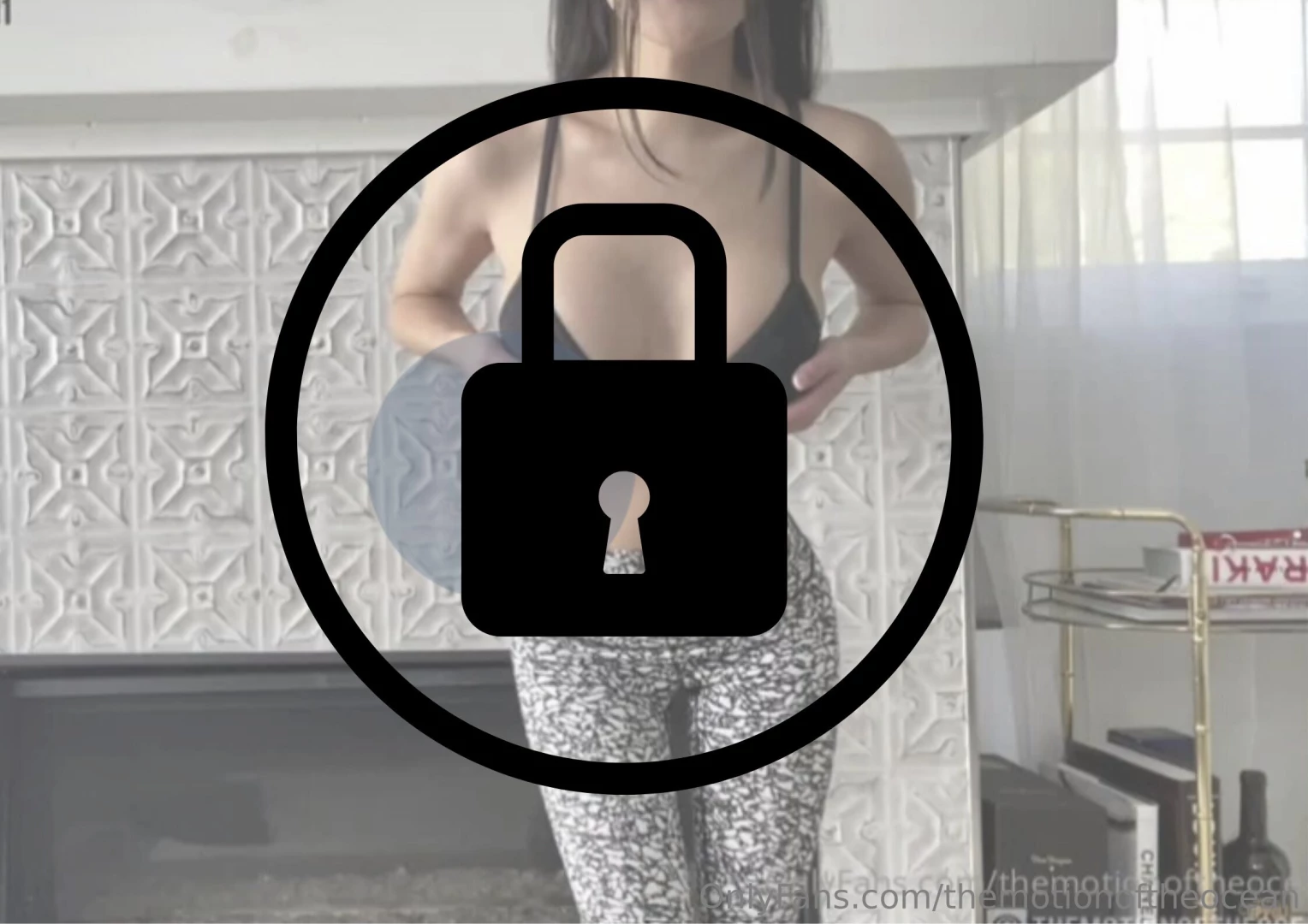 I know you love it when i get horny i know you love it when i talk 