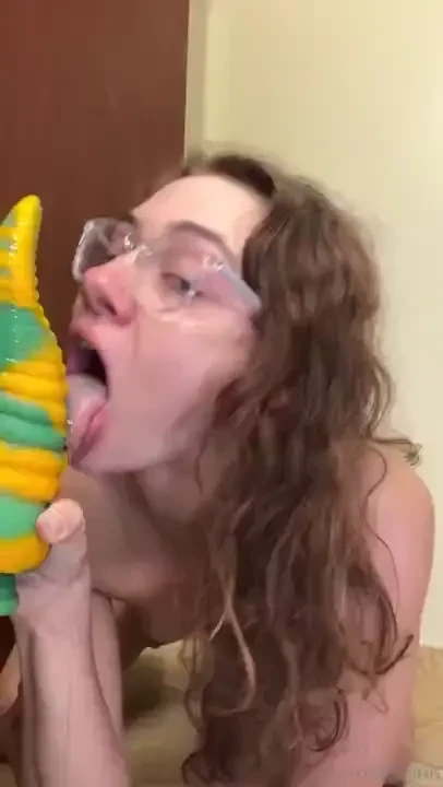 I love taking thick things in my throat do you think i look pretty part 1 