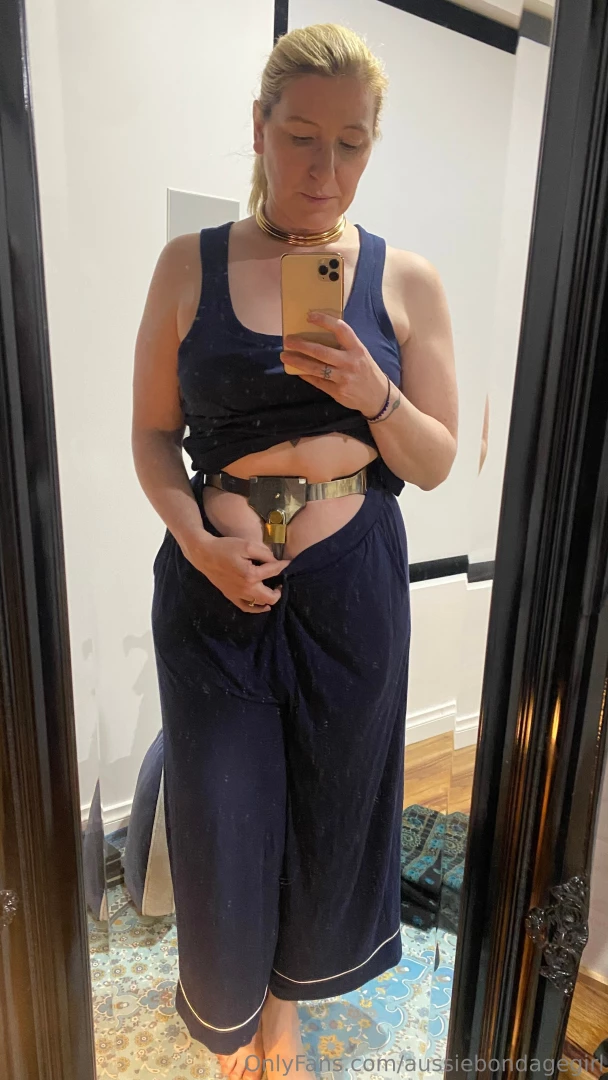 Aussiebondagegirl part 1 