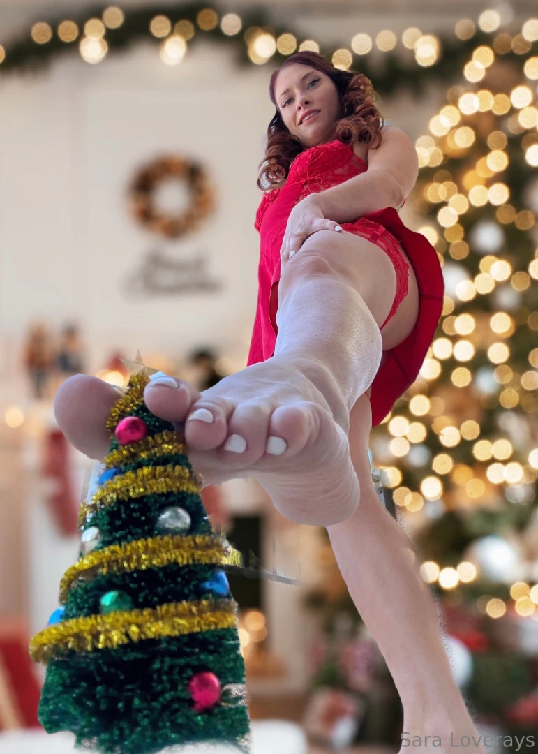 My tiny lovers giantess sara got you a tree how do you serve your 