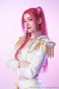 Mira cosplay from kpop demon hunters 3 who has watched this movie