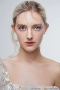 Are you feeling the christmas spirit yet vote and tell me how you re part 1