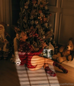 Counting down to the holidays with hot cocoa festive tunes and a