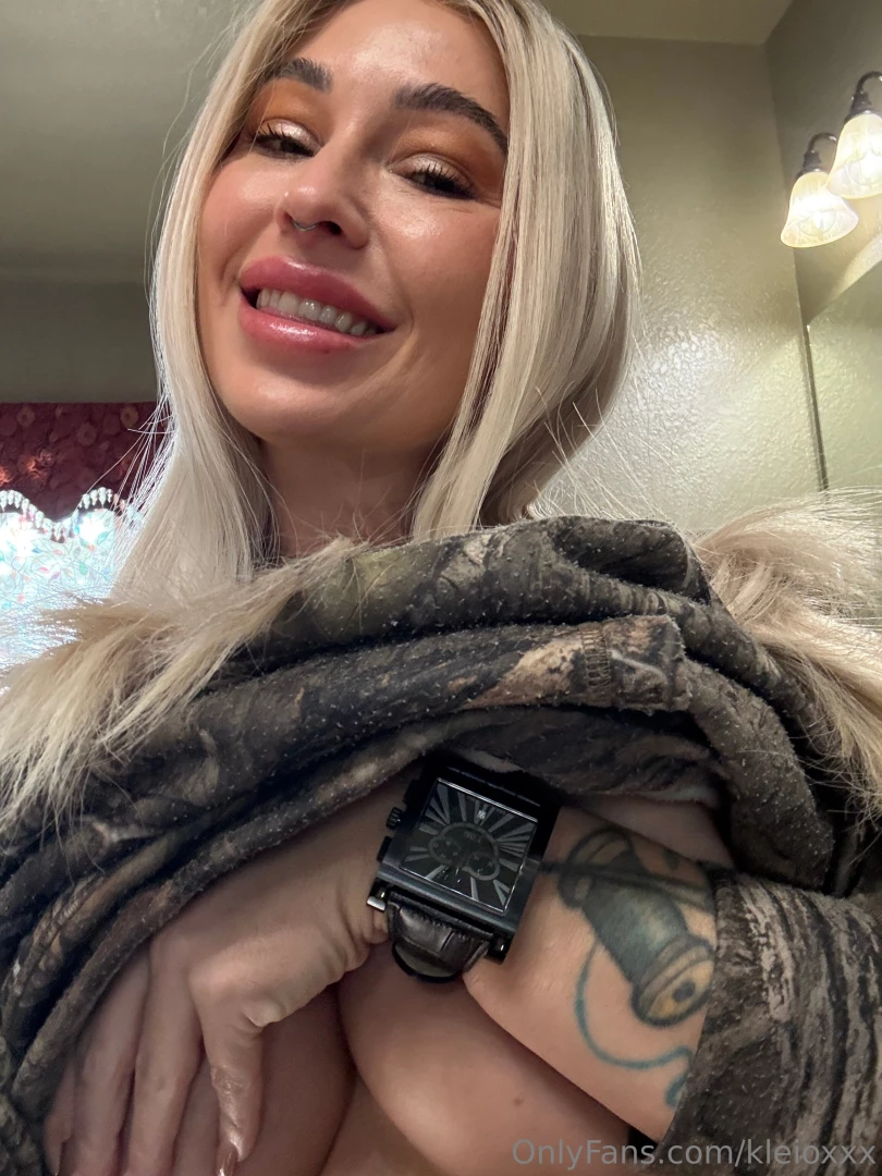 Good morning babe wanna have fun with me today 
