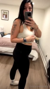 Who wants to facetime today i m gonna need to cum and i have the whole