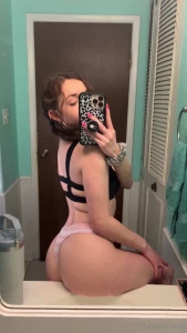 Feeling bored i wanna hear what your wildest fantasy is