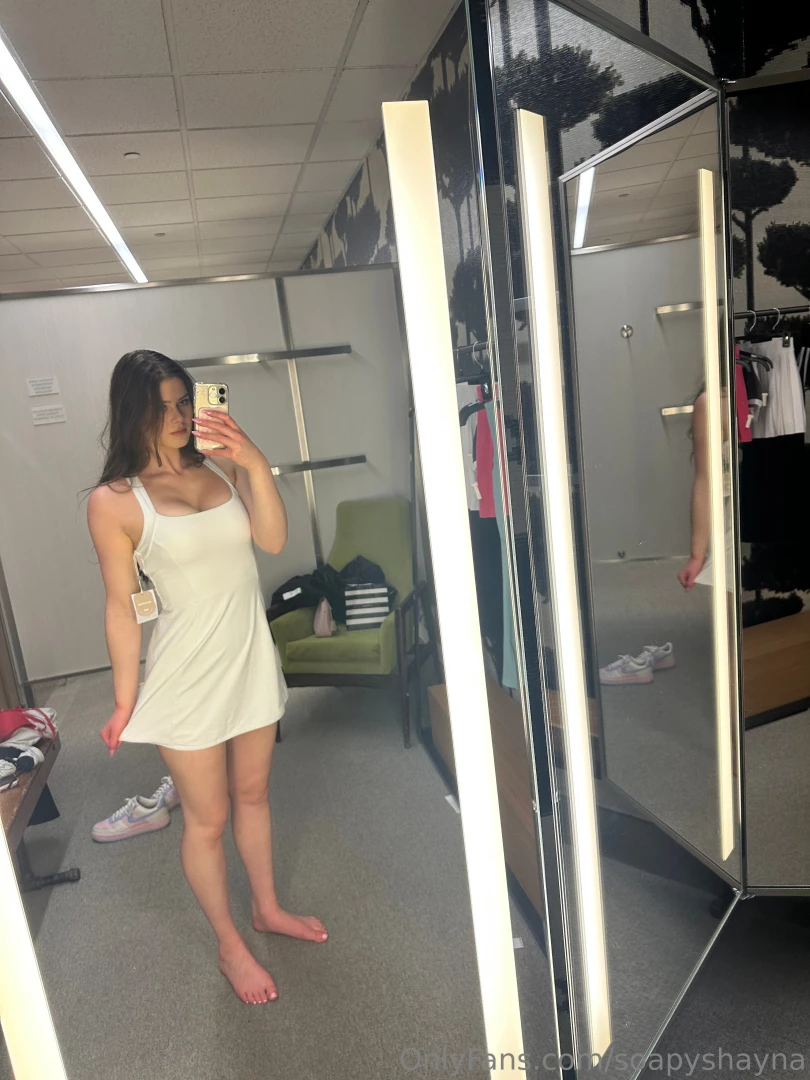 Which one should i wear to our date tonight 