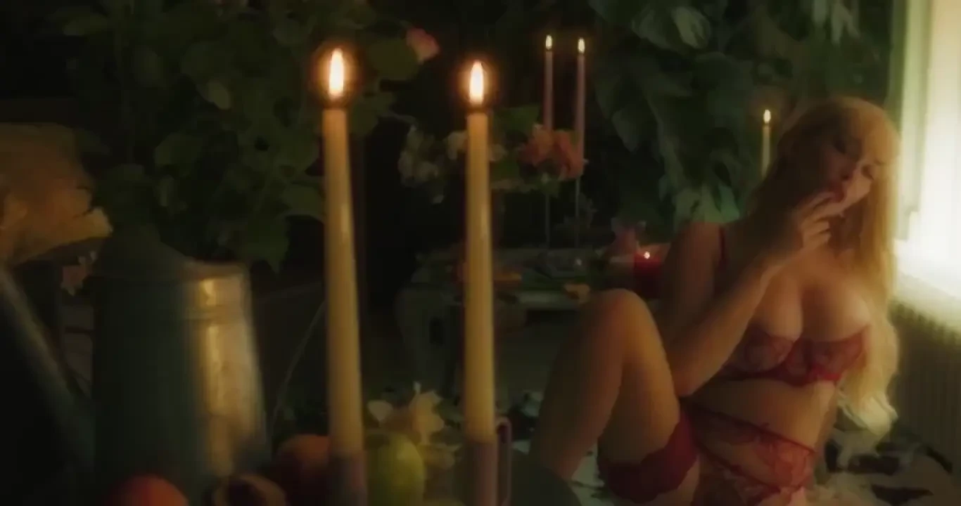 Gg with xmishacrossx remember all my scenes come to my vip page first 