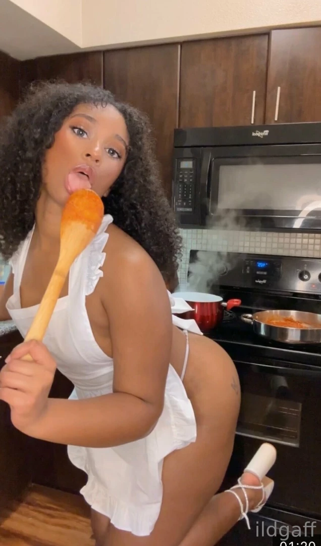 Cooking up smthing tasty for uuuu 