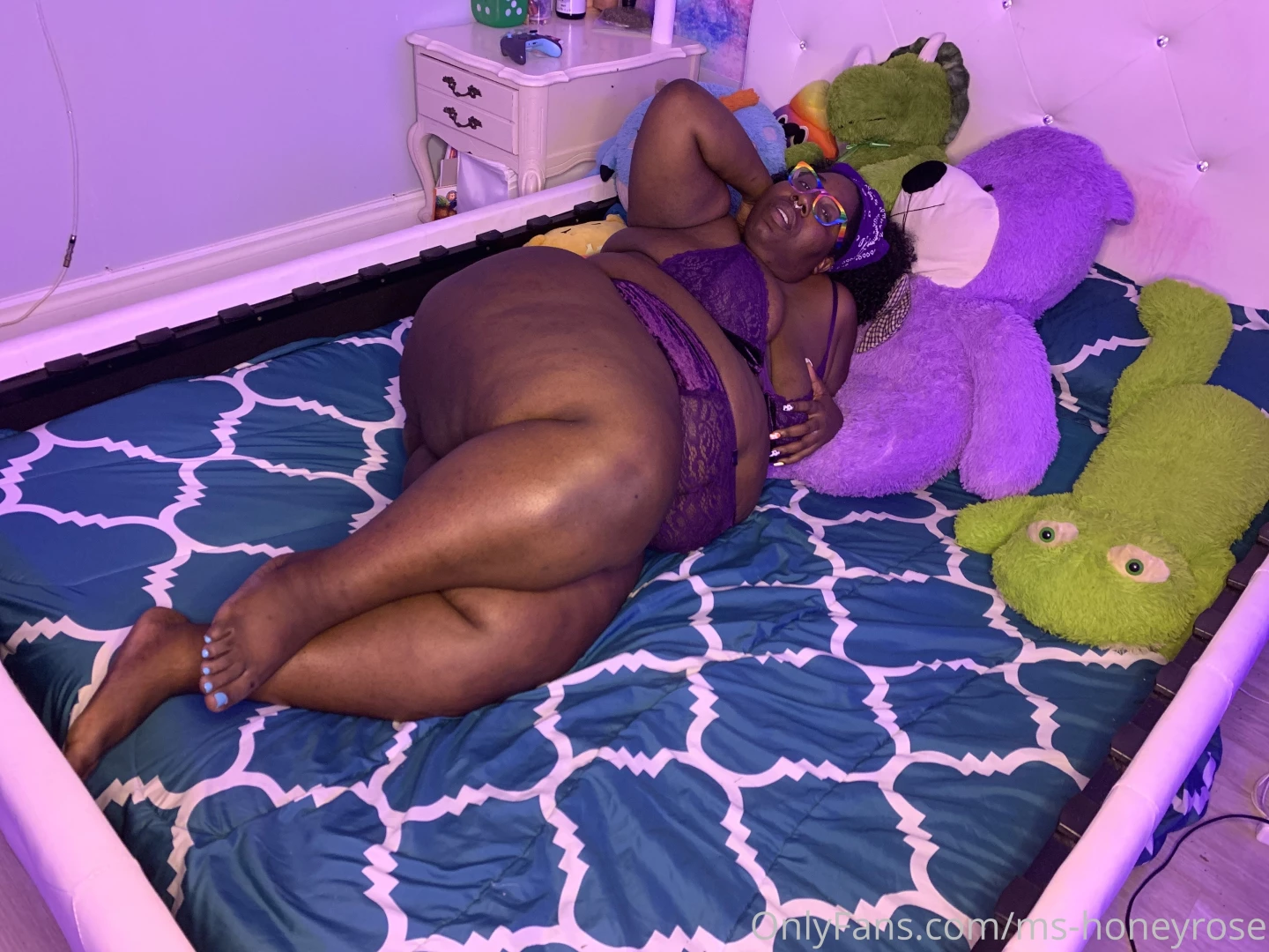 Just showing off my cute purple lingerie and these cute purple marks part 6 