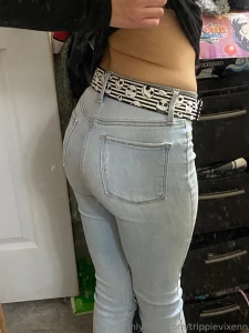 Not that nsfw compared to other posts but these jeans do justice i part 1