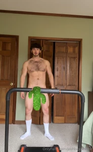 Fuck i can t help but feel slutty when my naked body hits that