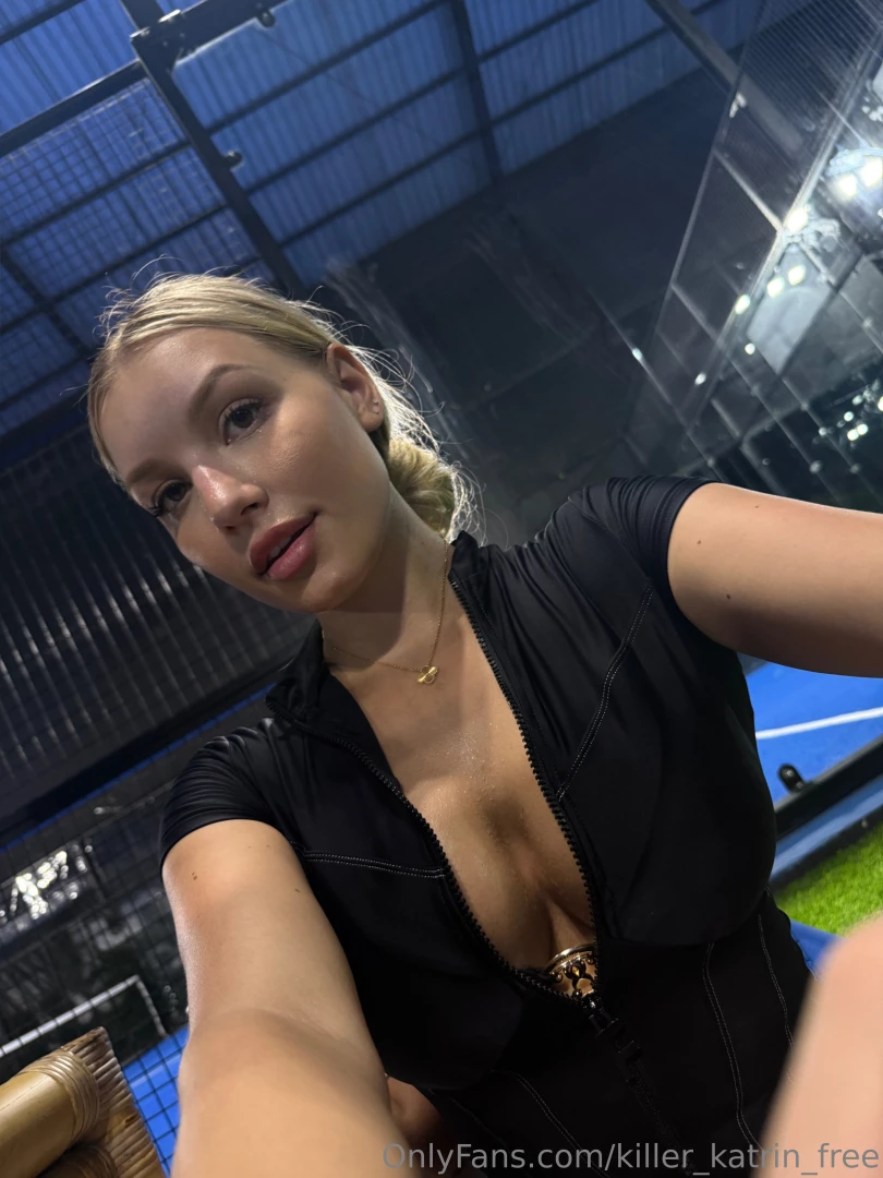 How i envy the guys that you can play padel without shirts part 1 