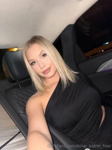 Evaluating my selfie in the form of a tip of 1 - 5 is welcome