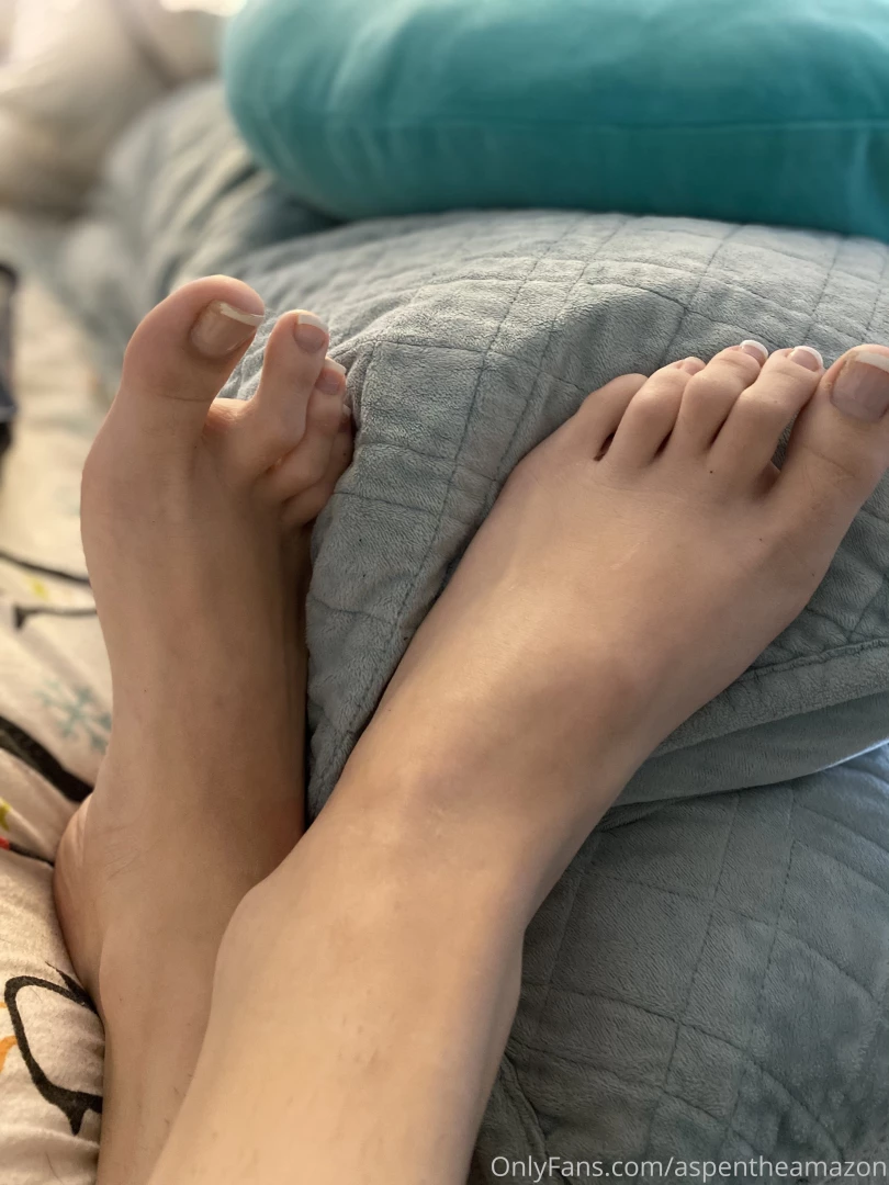 Some much-requested feet pictures part 1 