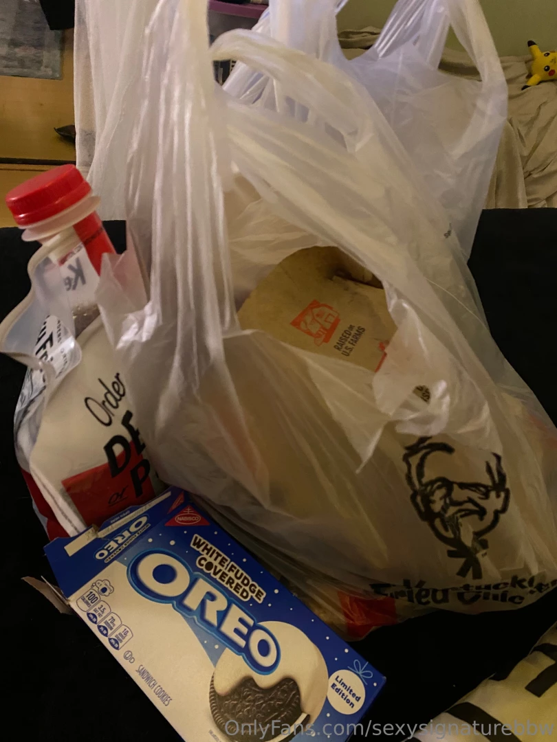 Behind the scenes snow white and kfc 