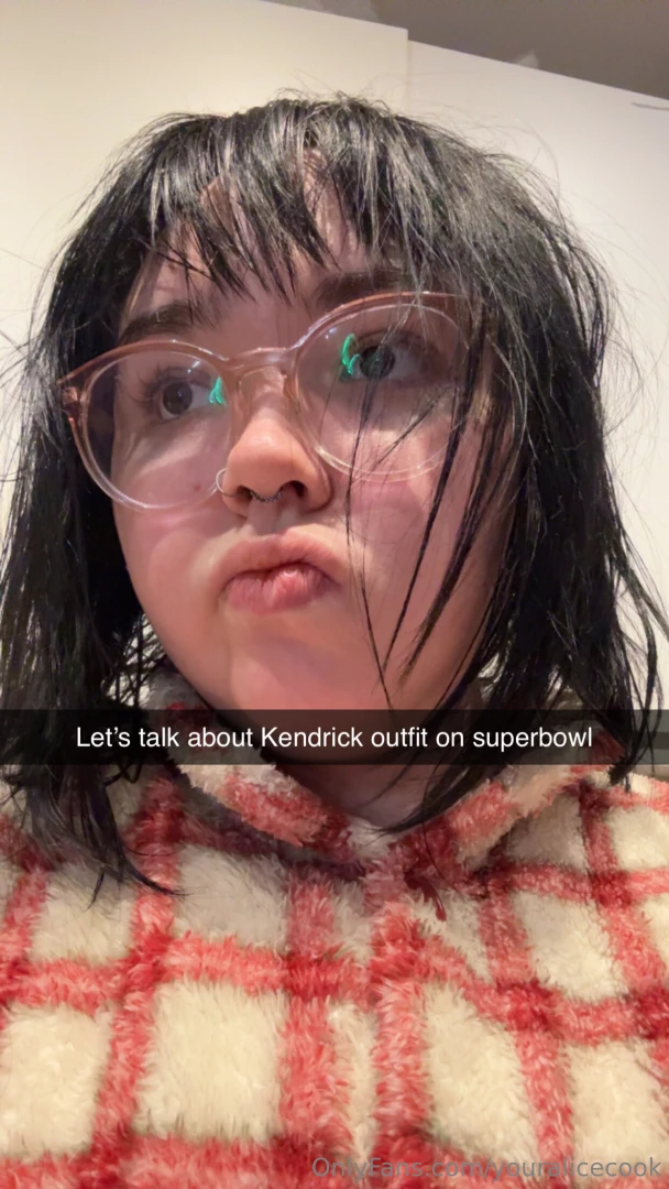 I hope it won t become a controversial topic on my page but omg what 