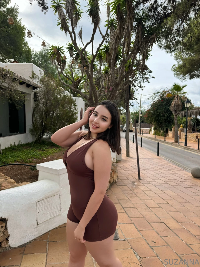 I love vacationing in sunny places what do you love tell me if we have 